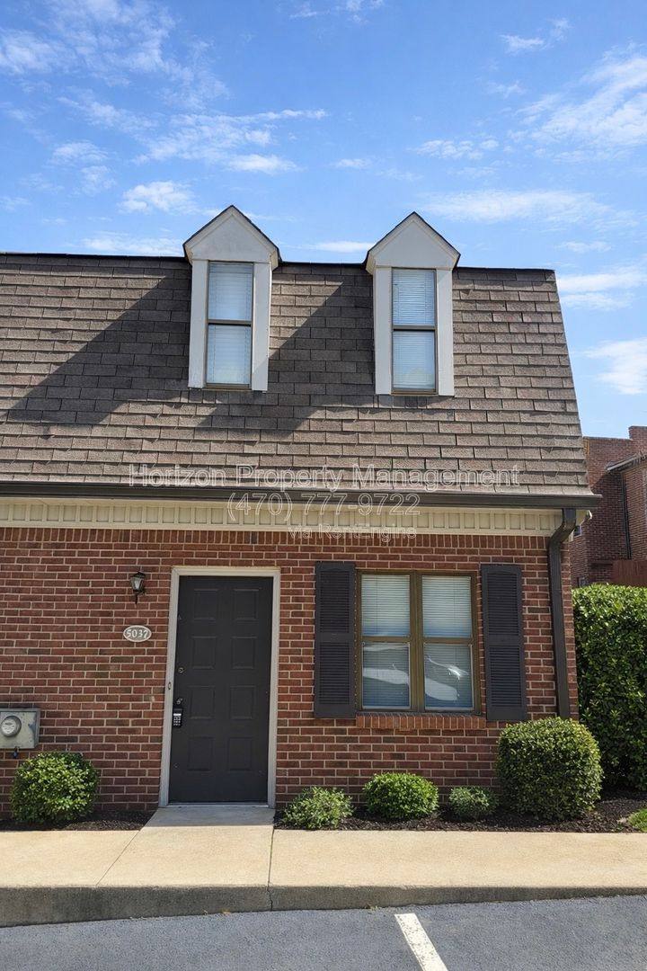 Townhouse for rent at 5037 Top Cat Court, Buford, GA 30518