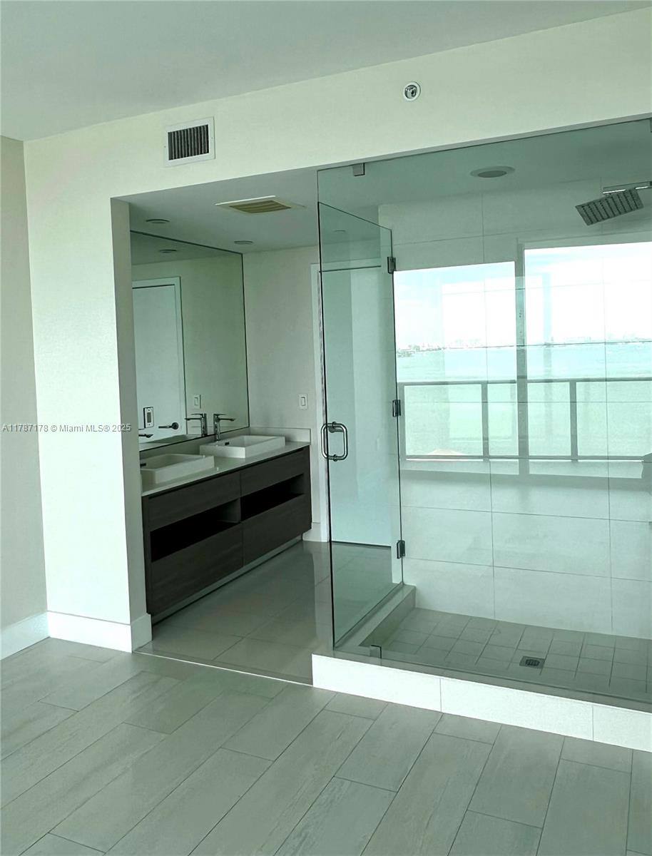 Apartment for rent at 460 NE 28th St #1606, Miami, FL 33137