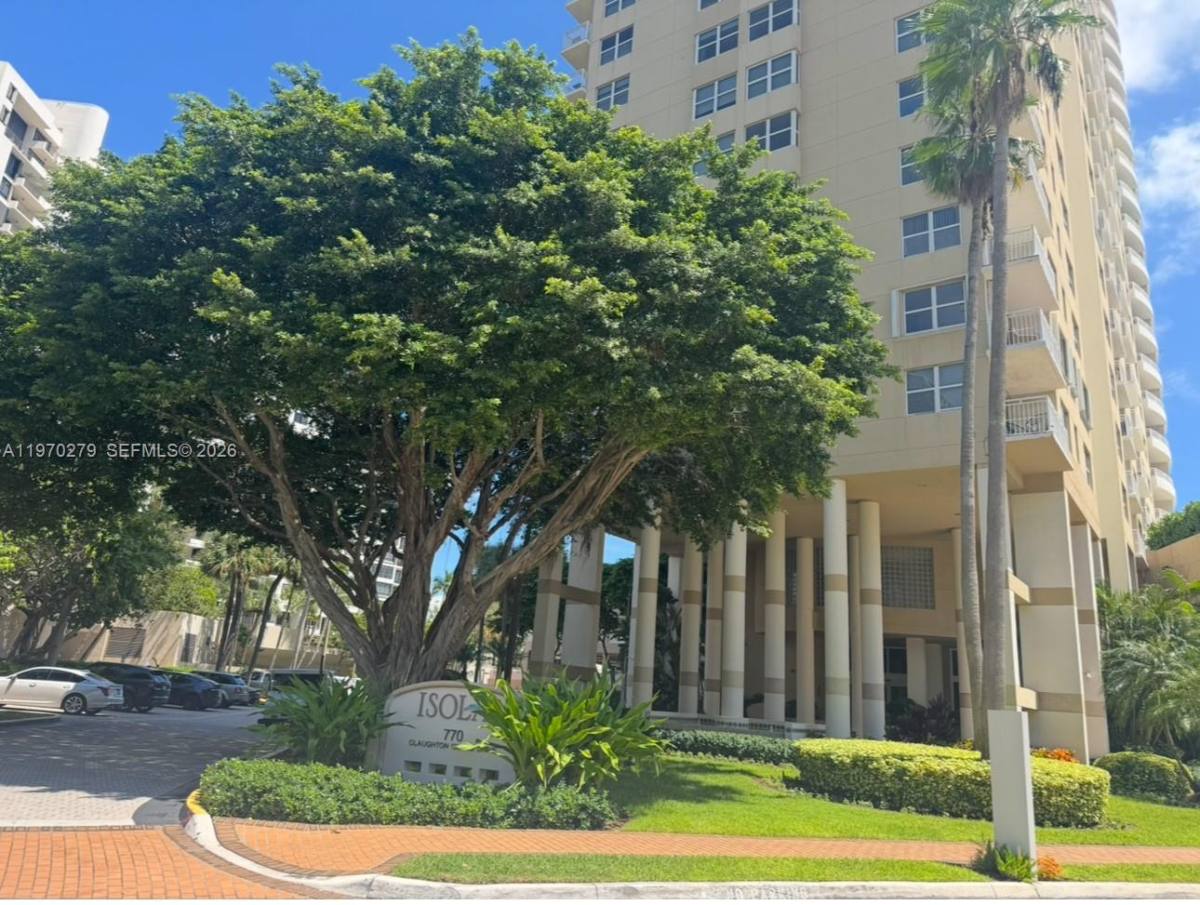 Apartment for rent at 770 Claughton Island Dr #1013, Miami, FL 33131