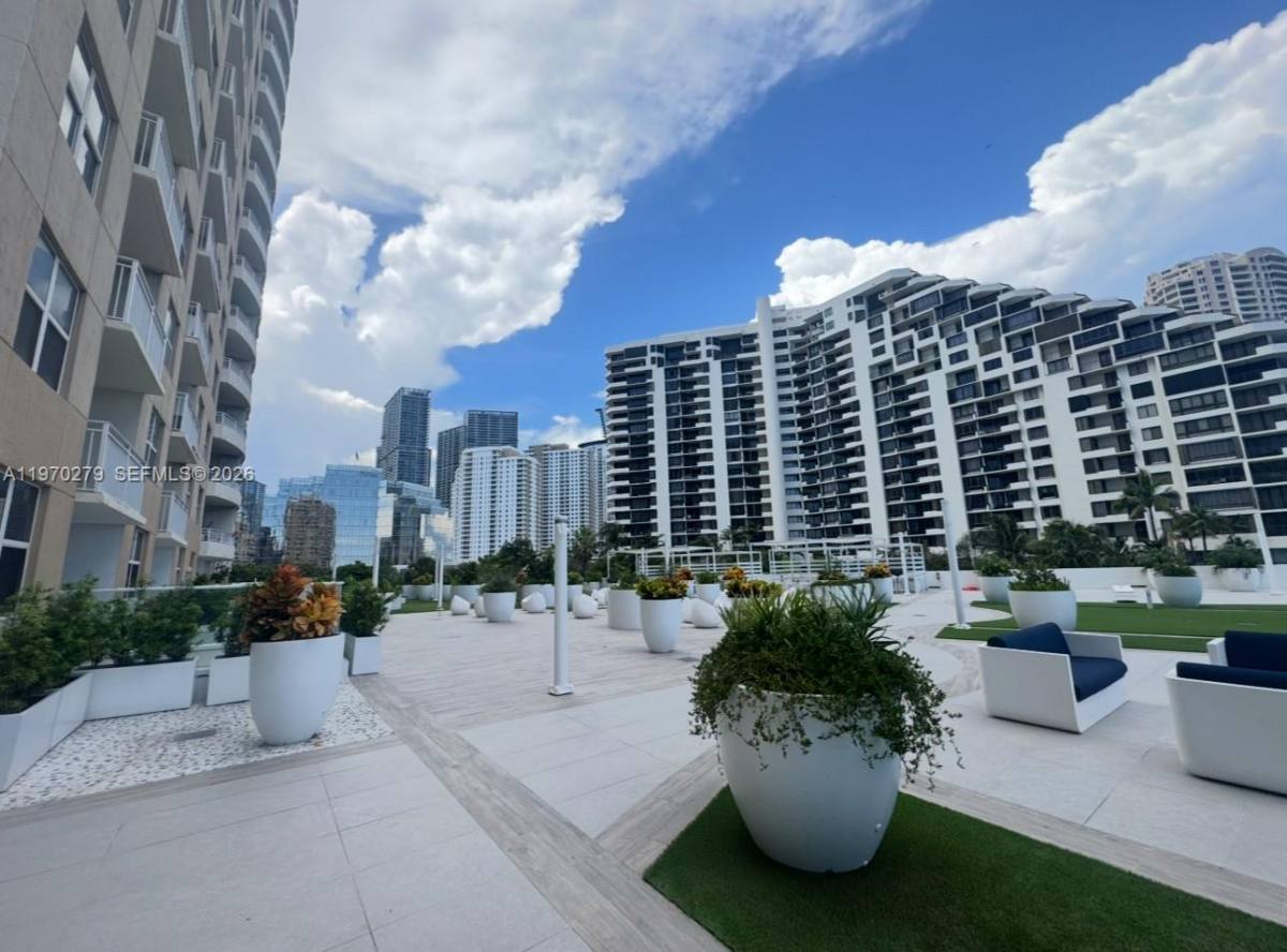 Apartment for rent at 770 Claughton Island Dr #1013, Miami, FL 33131