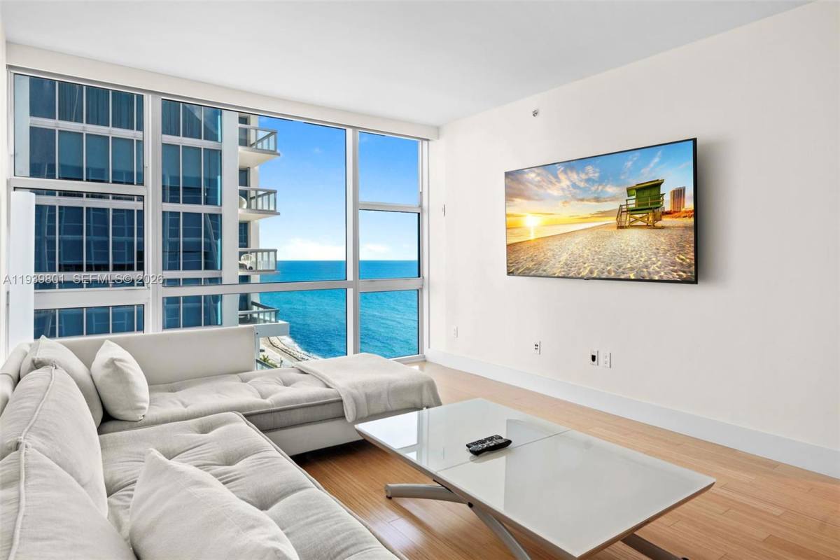 Condo for rent at 6801 Collins Ave #1409, Miami Beach, FL 33141
