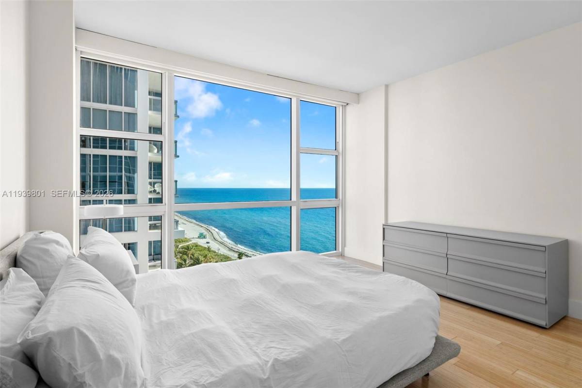 Condo for rent at 6801 Collins Ave #1409, Miami Beach, FL 33141