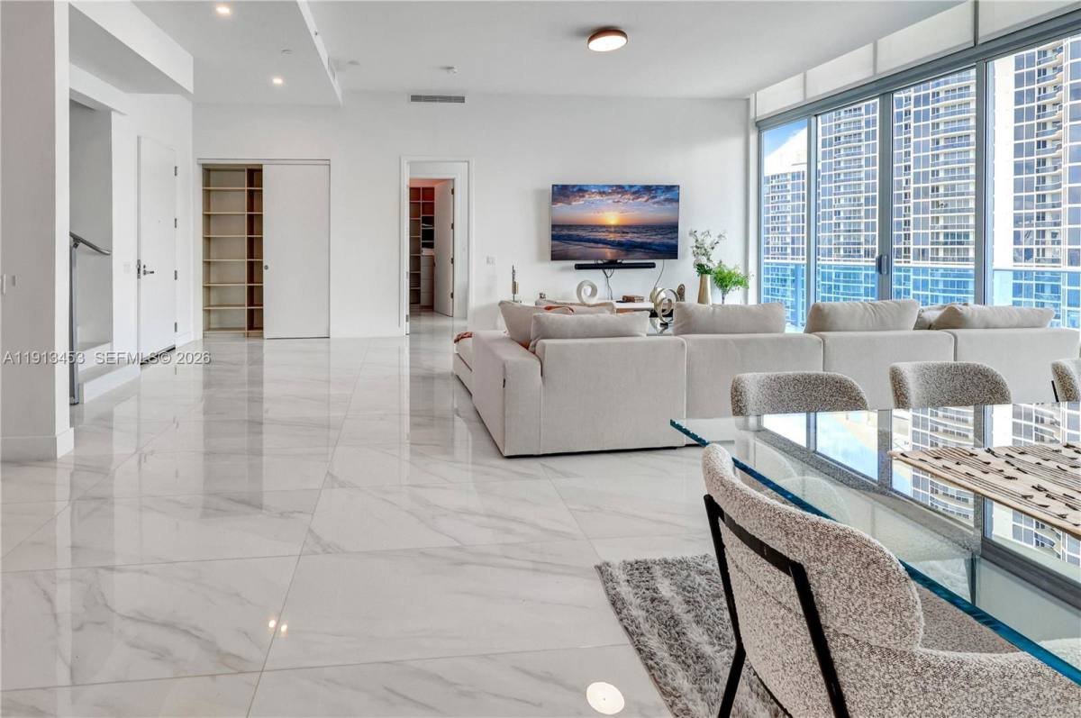 Condo for rent at 17550 Collins Ave #PH2, North Miami Beach, FL 33160