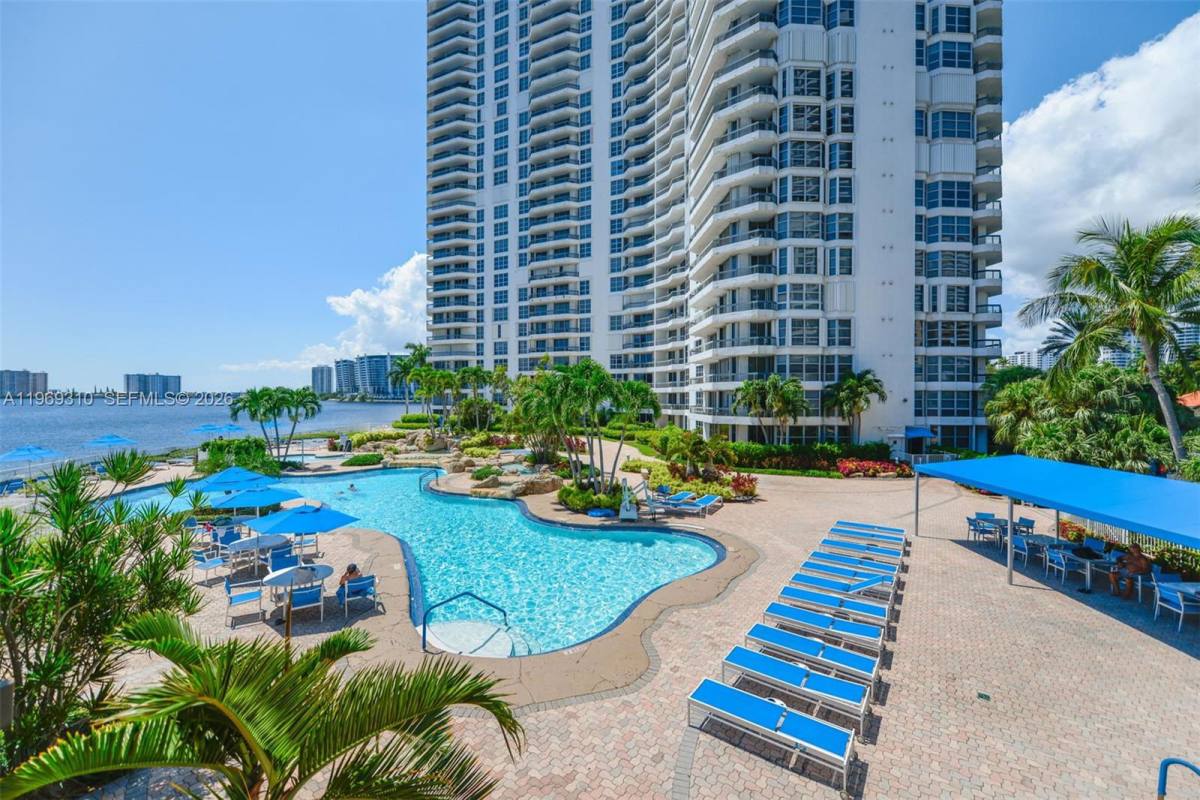 Apartment for rent at 19195 NE 36th Place #2707, Miami, FL 33180