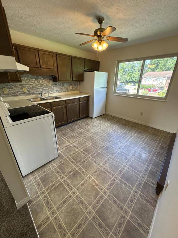 Apartment for rent at 211 Dodge Dr #B3, Rogersville, TN 37857