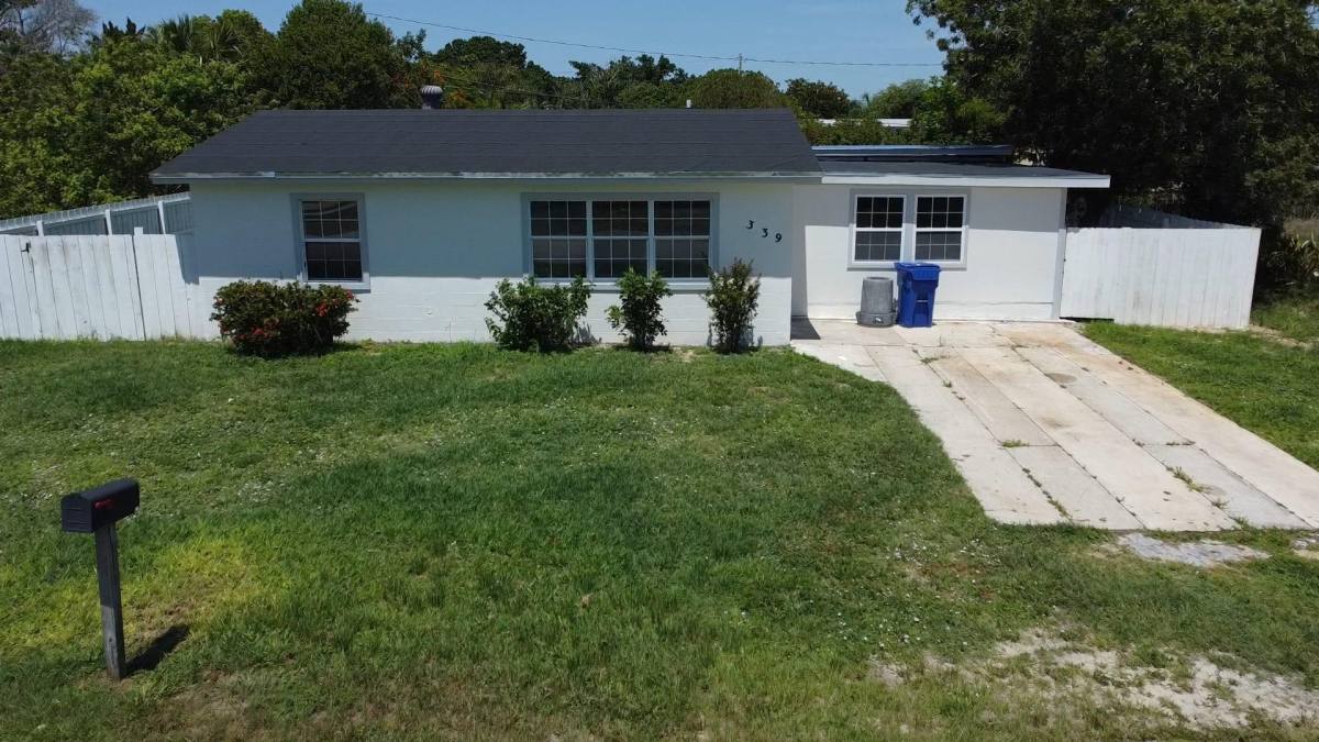 House for rent at 339 6th Ave #ENTIRE Home, Vero Beach, FL 32962