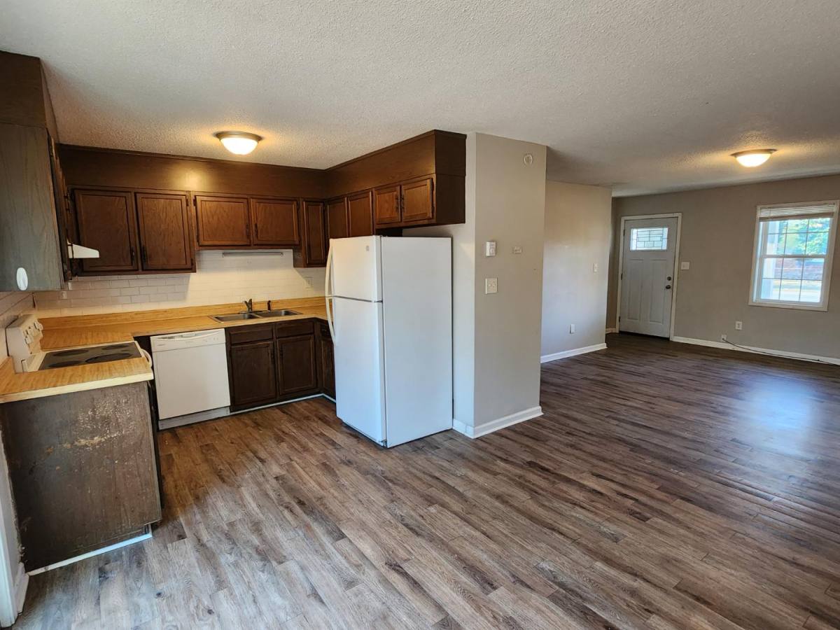 House for rent at 408 Sheila St, Hope Mills, NC 28348