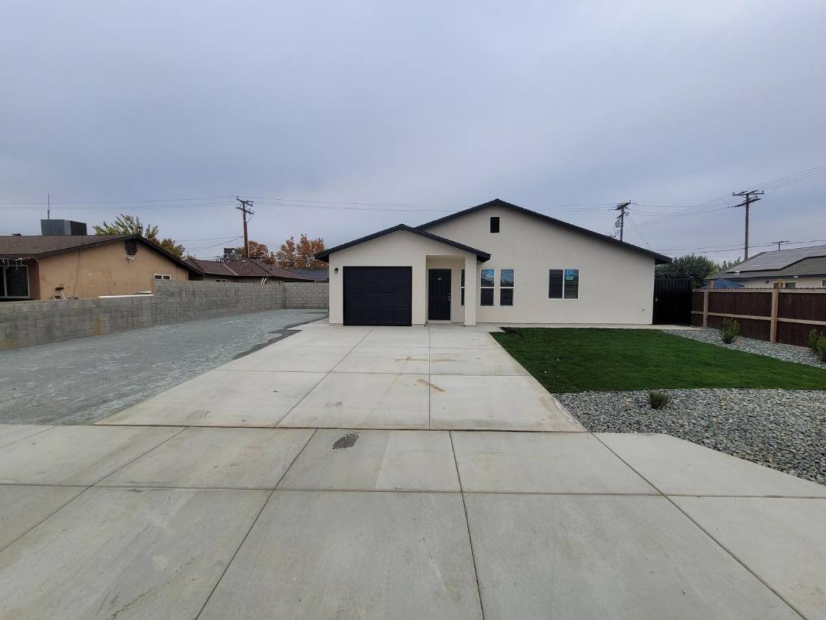 House for rent at 1800 Dover St, Delano, CA 93215