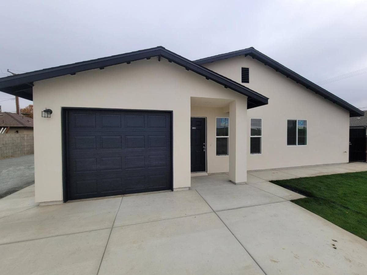 House for rent at 1800 Dover St, Delano, CA 93215
