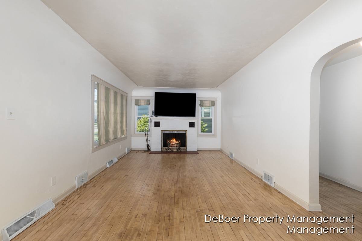 House for rent at 2945 Roosevelt Rd, Muskegon, MI 49441