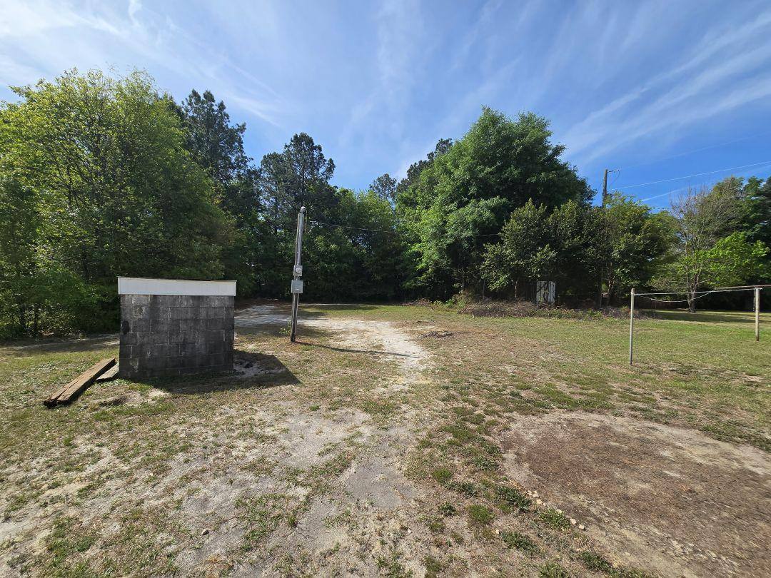 Townhouse for rent at 1547 Center St, Fayetteville, NC 28311