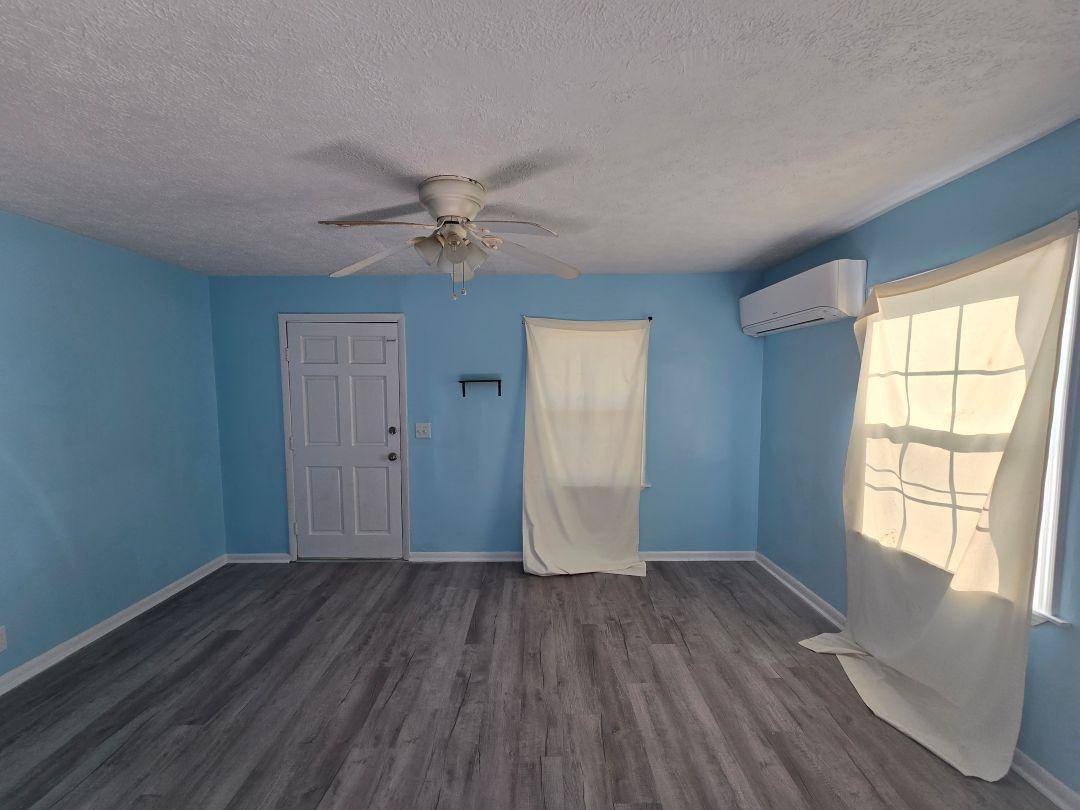 Townhouse for rent at 1547 Center St, Fayetteville, NC 28311