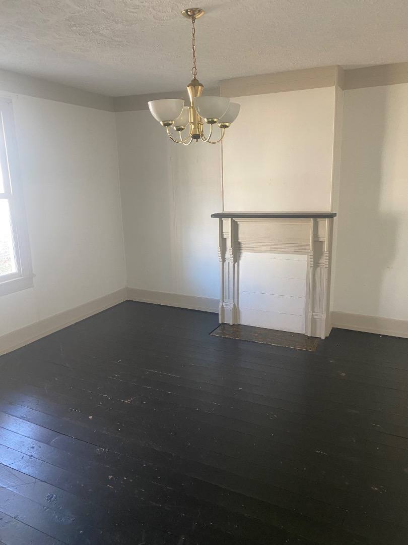 Apartment for rent at 1327 Ruffner Place, Lynchburg, VA 24504