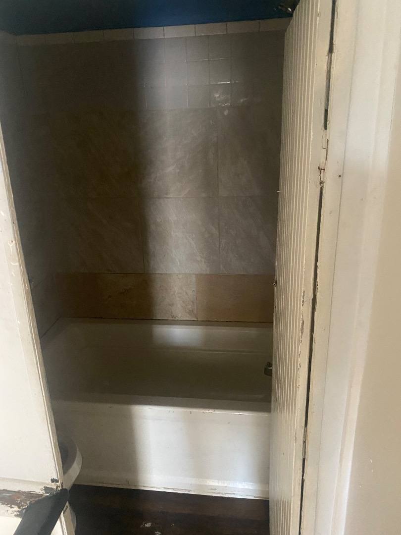 Apartment for rent at 1327 Ruffner Place, Lynchburg, VA 24504
