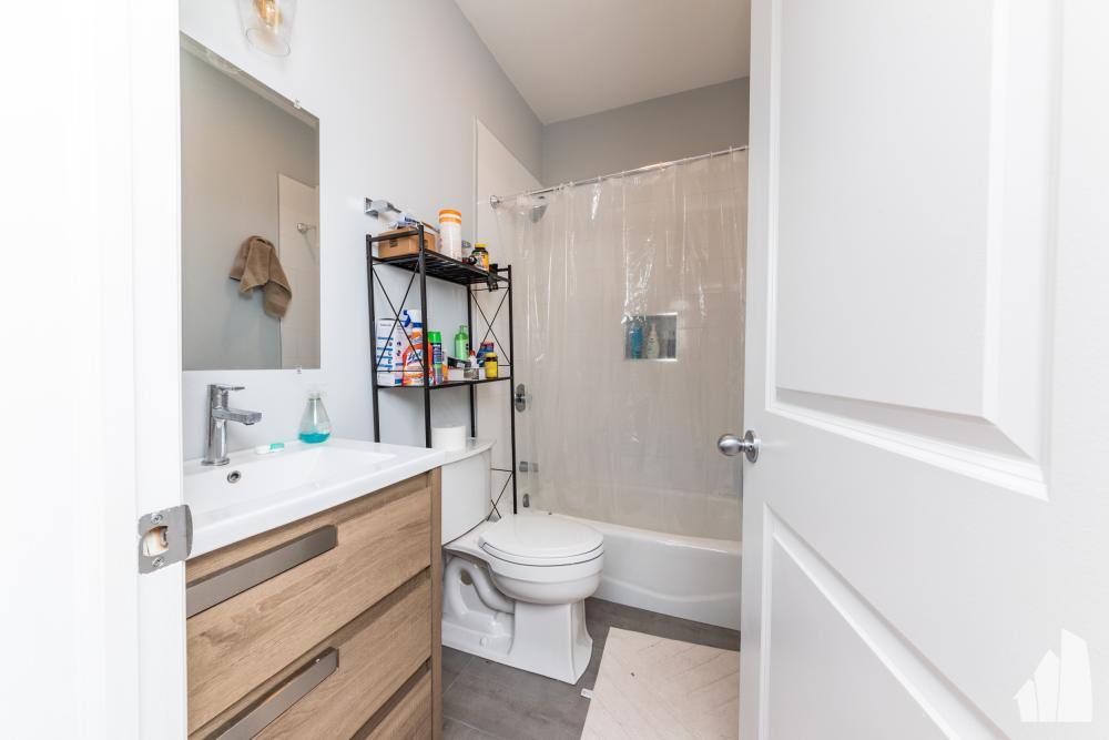 Apartment for rent at 1133 W Addison #3, Chicago, IL 60613
