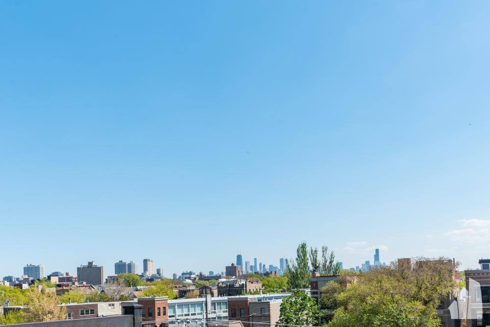Apartment for rent at 1133 W Addison #3, Chicago, IL 60613