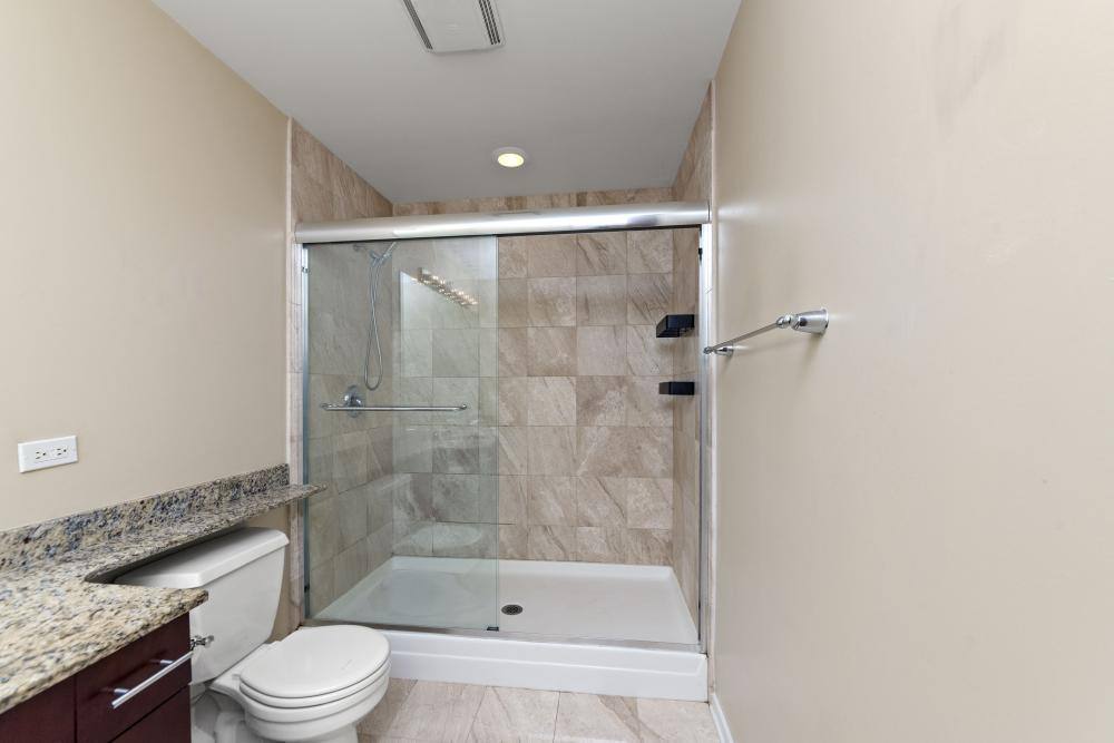 Apartment for rent at 1040 W Adams #610, Chicago, IL 60607