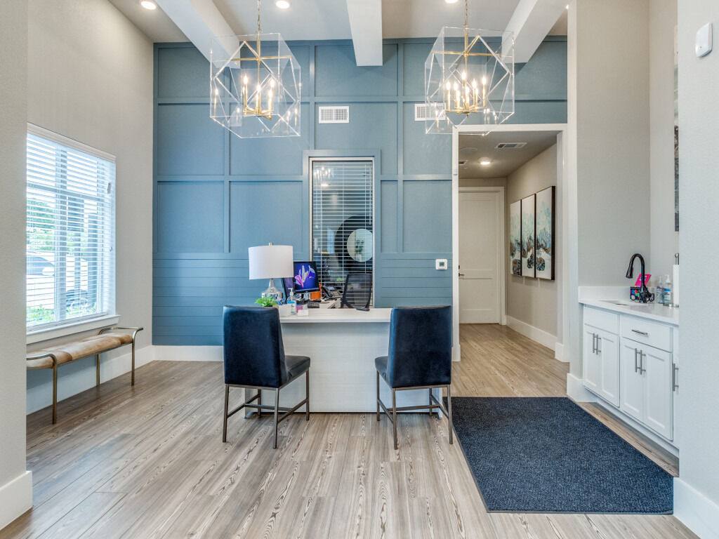 Apartment for rent at Palladium Dallas Stemmons, 2440 Southwell Rd, Dallas, TX 75229