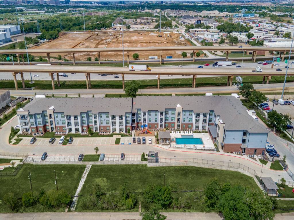 Apartment for rent at Palladium Dallas Stemmons, 2440 Southwell Rd, Dallas, TX 75229