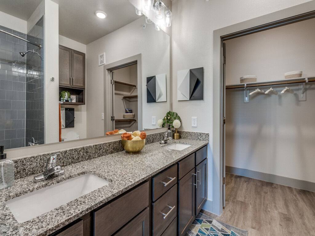 Apartment for rent at Palladium Dallas Stemmons, 2440 Southwell Rd, Dallas, TX 75229