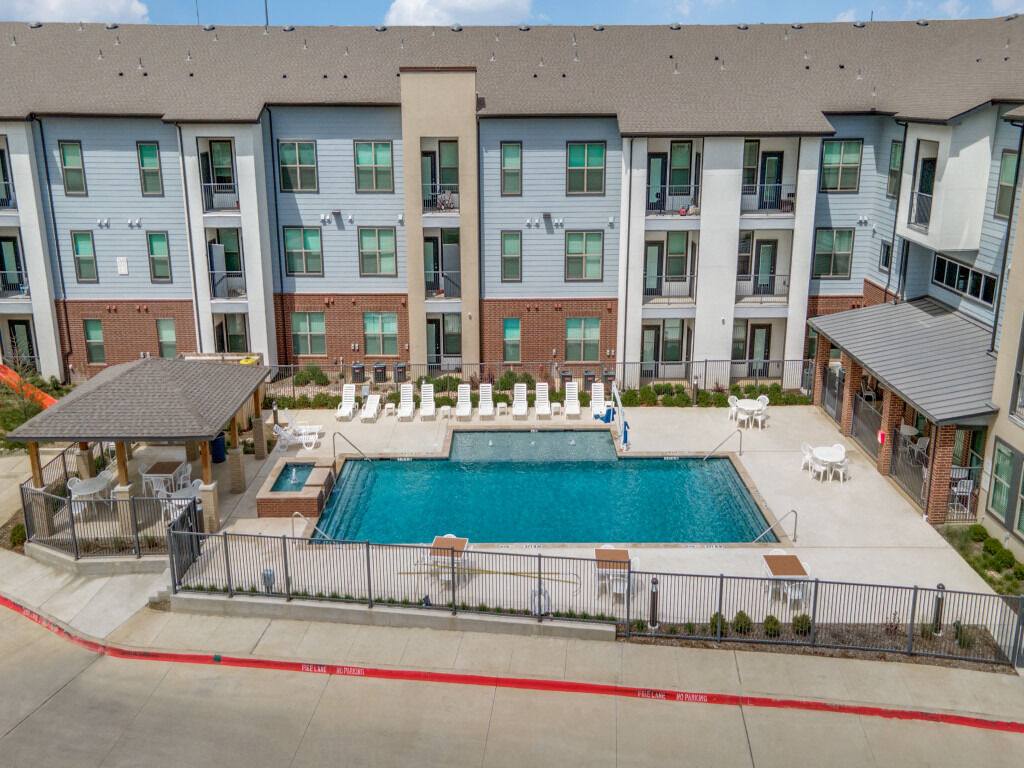 Apartment for rent at Palladium Dallas Stemmons, 2440 Southwell Rd, Dallas, TX 75229