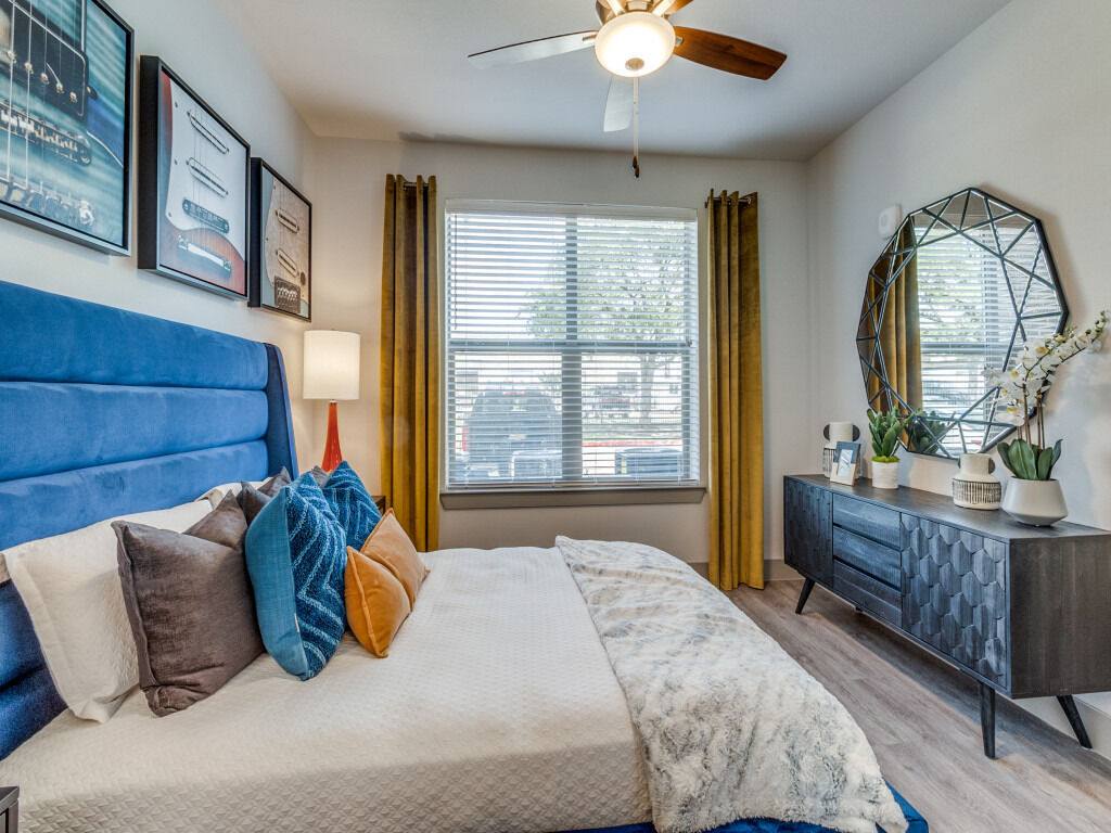 Apartment for rent at Palladium Dallas Stemmons, 2440 Southwell Rd, Dallas, TX 75229