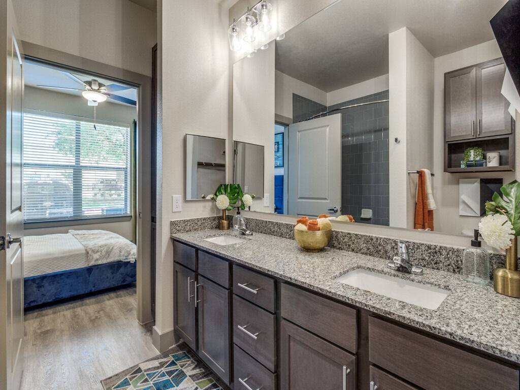 Apartment for rent at Palladium Dallas Stemmons, 2440 Southwell Rd, Dallas, TX 75229