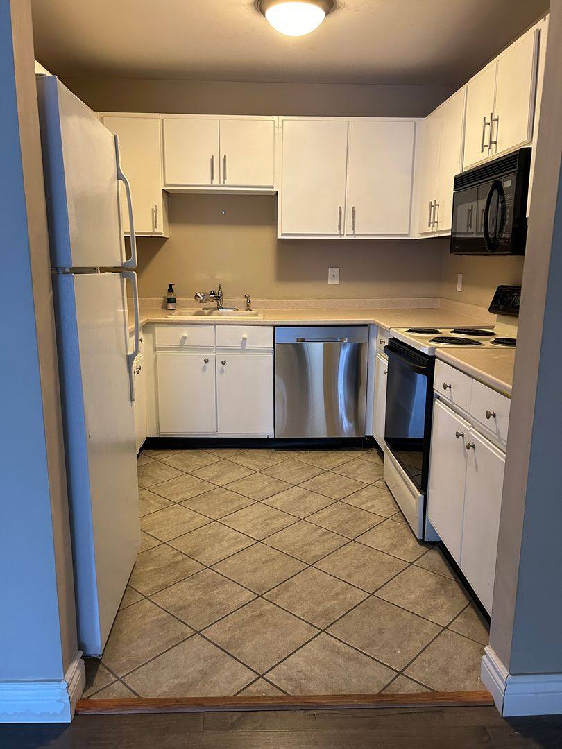 Apartment for rent at 230 Gorham St #10, Lowell, MA 01852