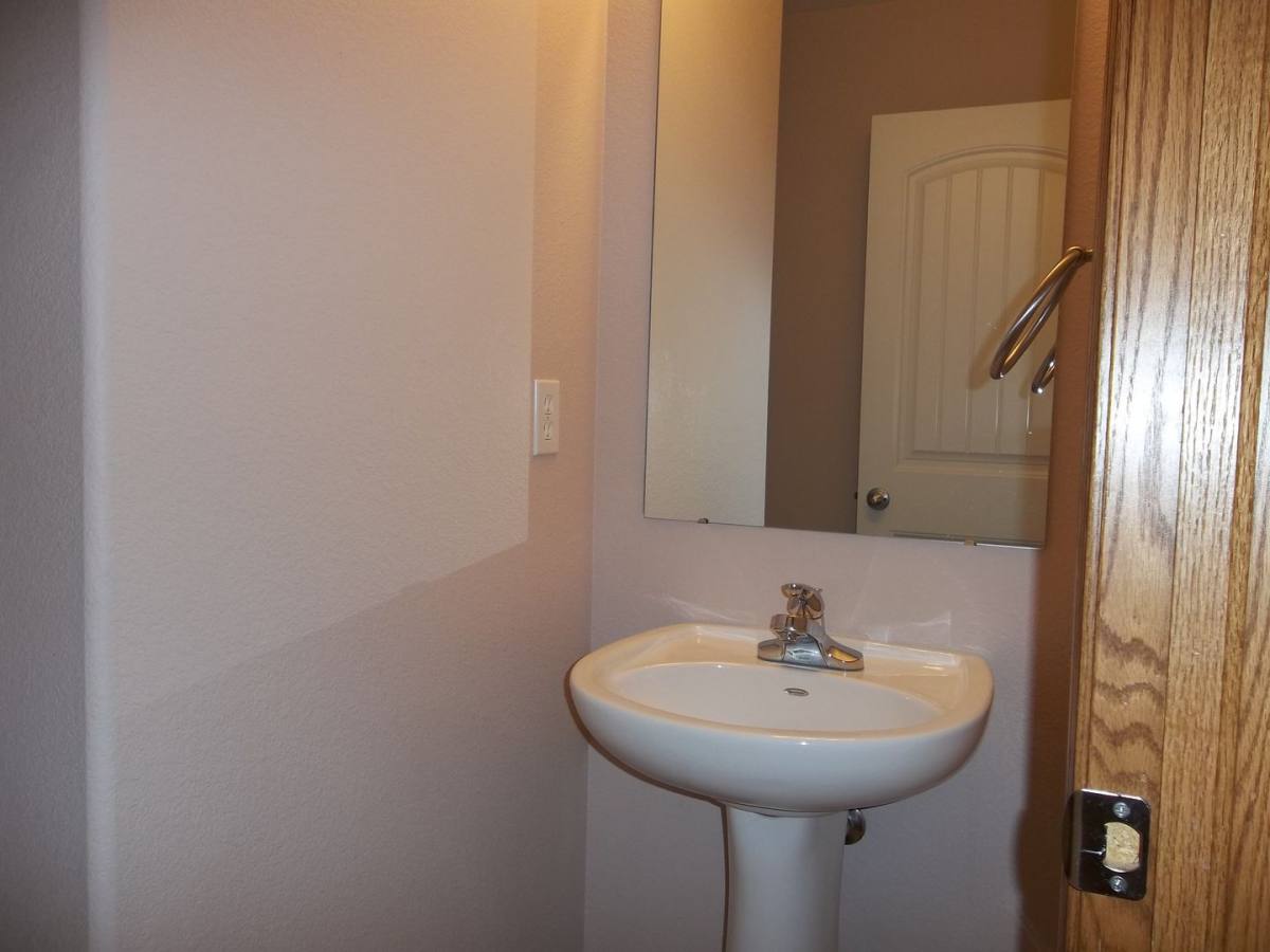 House for rent at 1866 E 9th St, Loveland, CO 80537