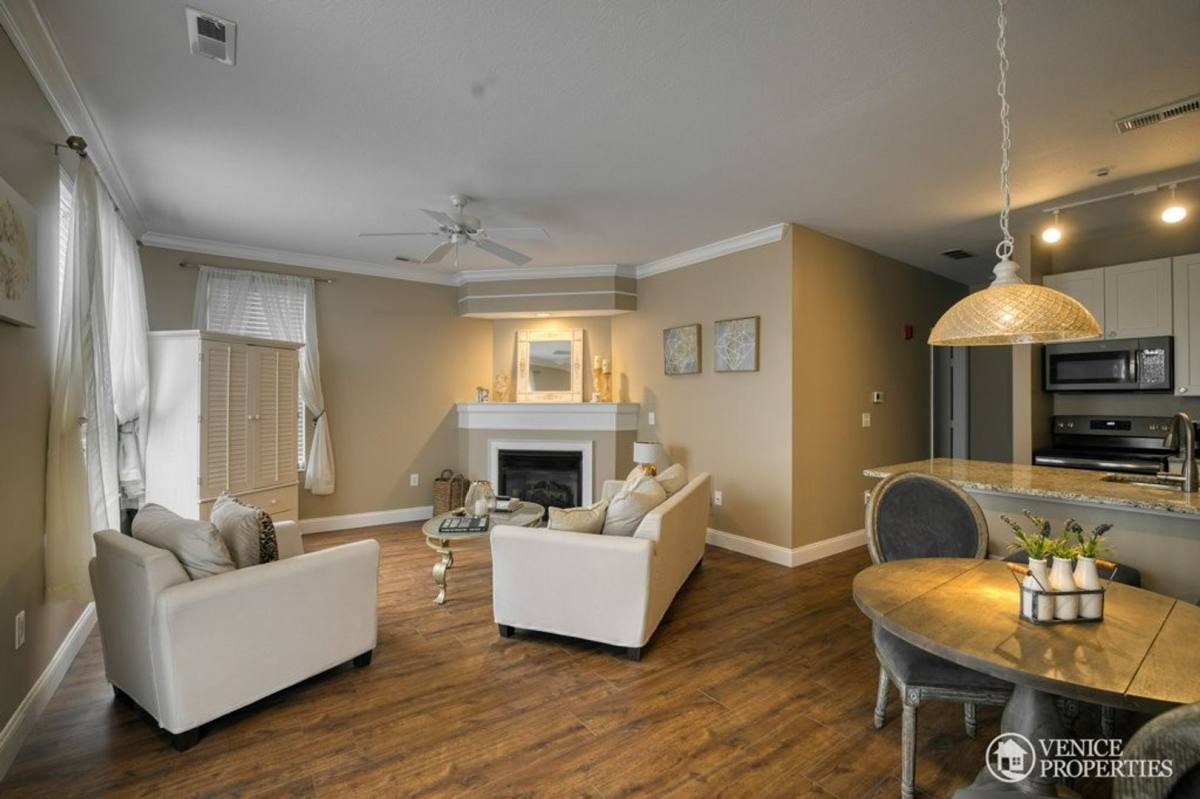 Apartment for rent at 1762 Drayton Court, Columbus, OH 43212