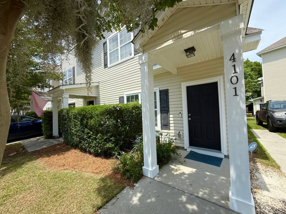 Townhouse for rent at 4101 Perinne St, Charleston, SC 29407