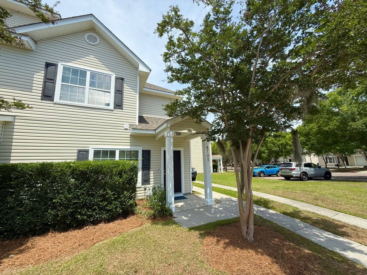 Townhouse for rent at 4101 Perinne St, Charleston, SC 29407