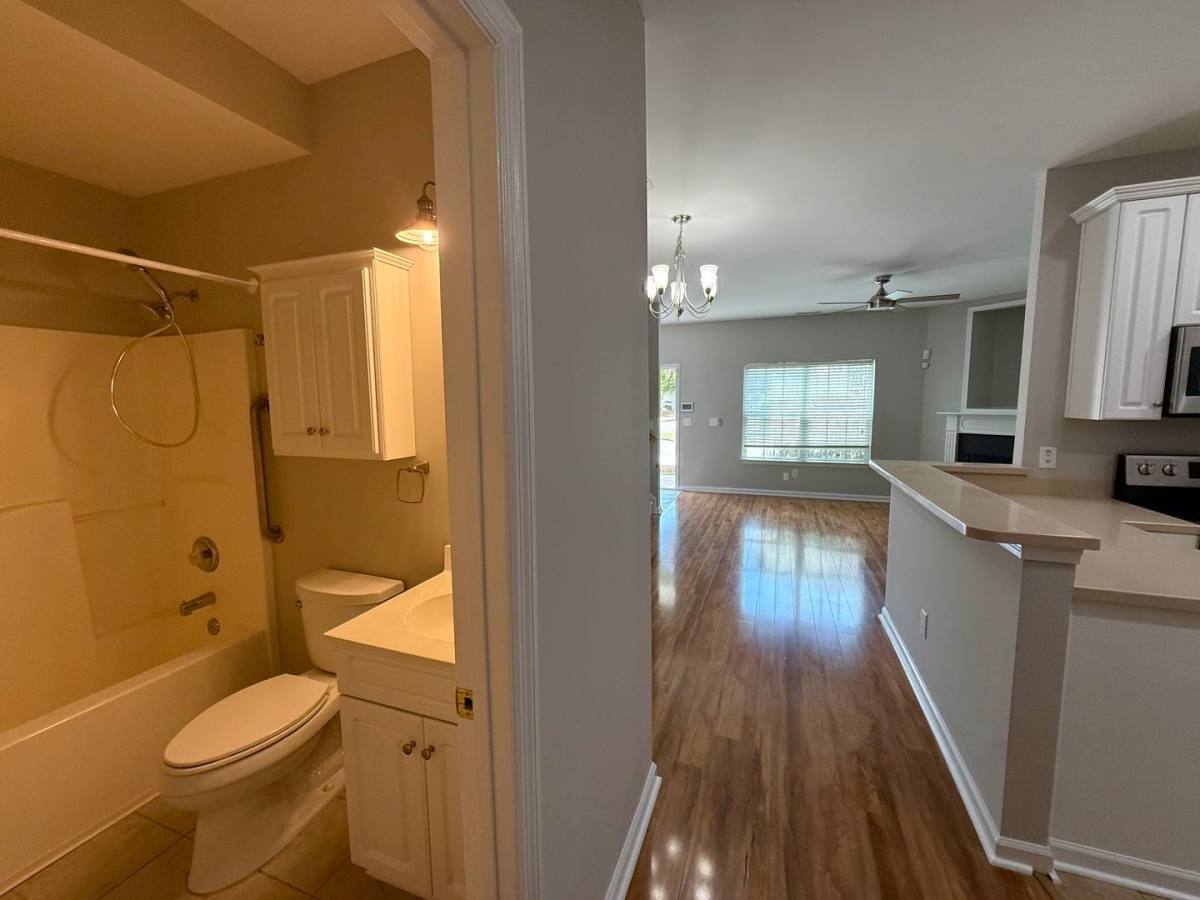 Townhouse for rent at 4101 Perinne St, Charleston, SC 29407
