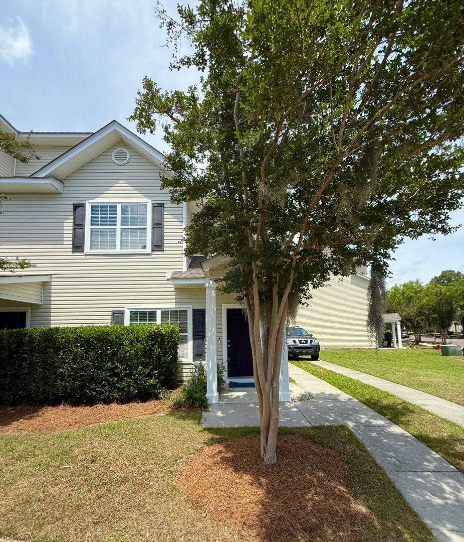 Townhouse for rent at 4101 Perinne St, Charleston, SC 29407