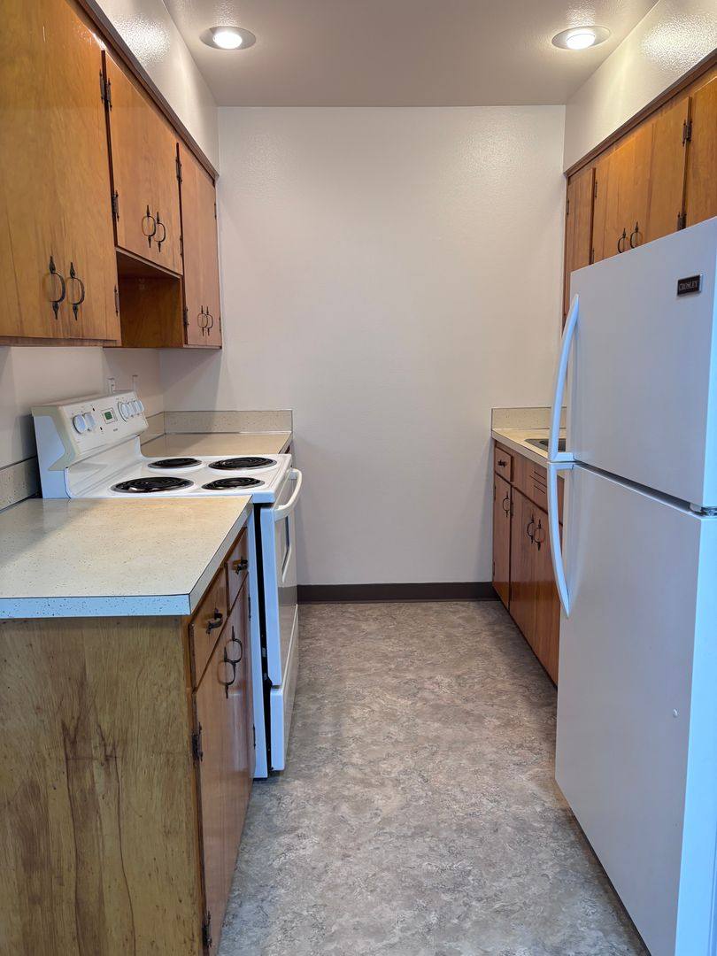 Apartment for rent at 1721 E 12th St, The Dalles, OR 97058