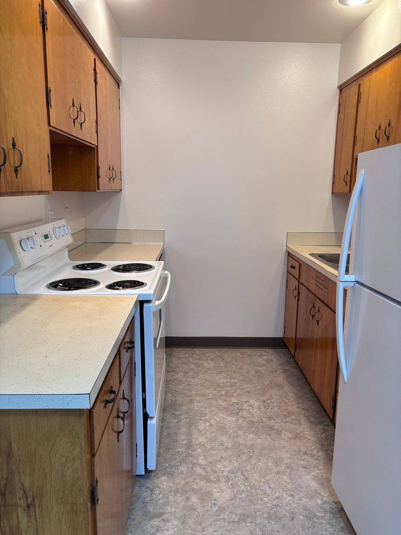 Apartment for rent at 1721 E 12th St, The Dalles, OR 97058