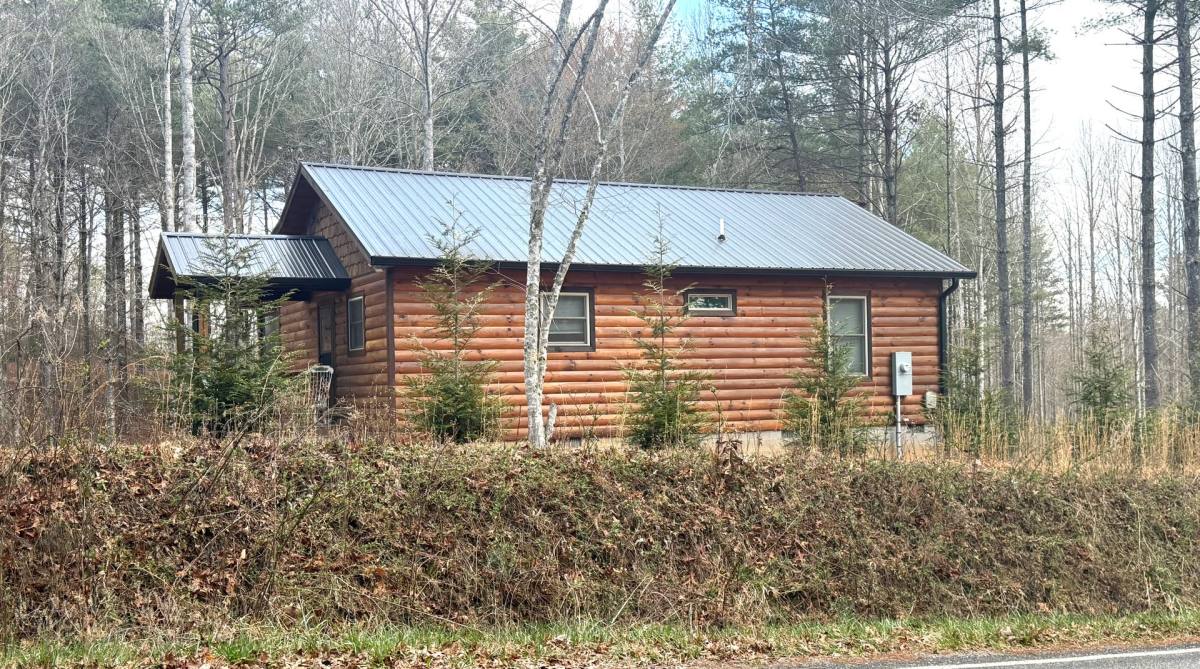 House for rent at 1335 Sandy Gap Rd, Murphy, NC 28906