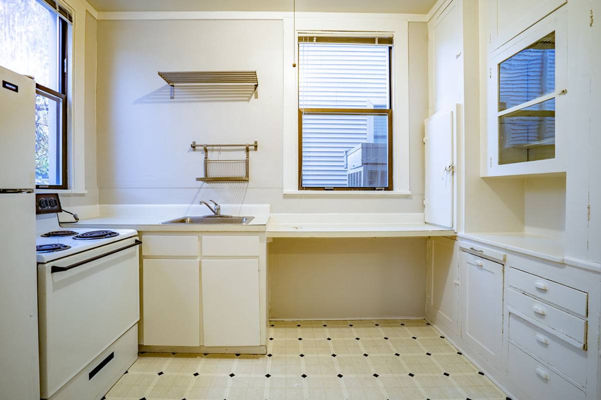 Apartment for rent at 19 W Thomas St, Seattle, WA 98119
