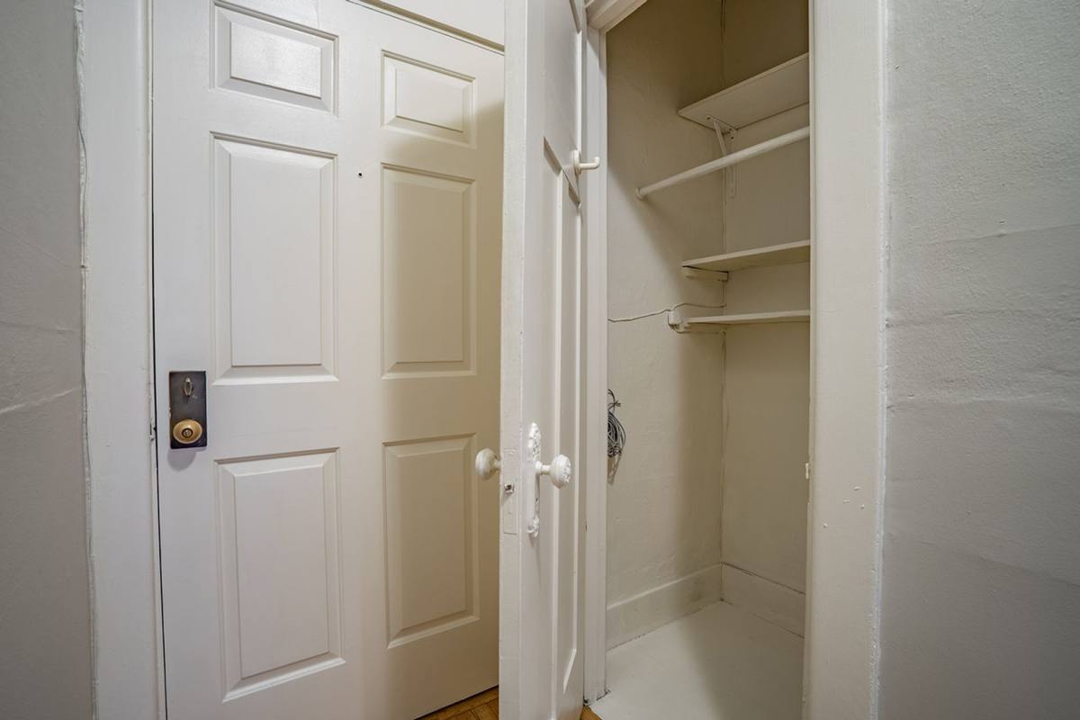 Apartment for rent at 19 W Thomas St, Seattle, WA 98119