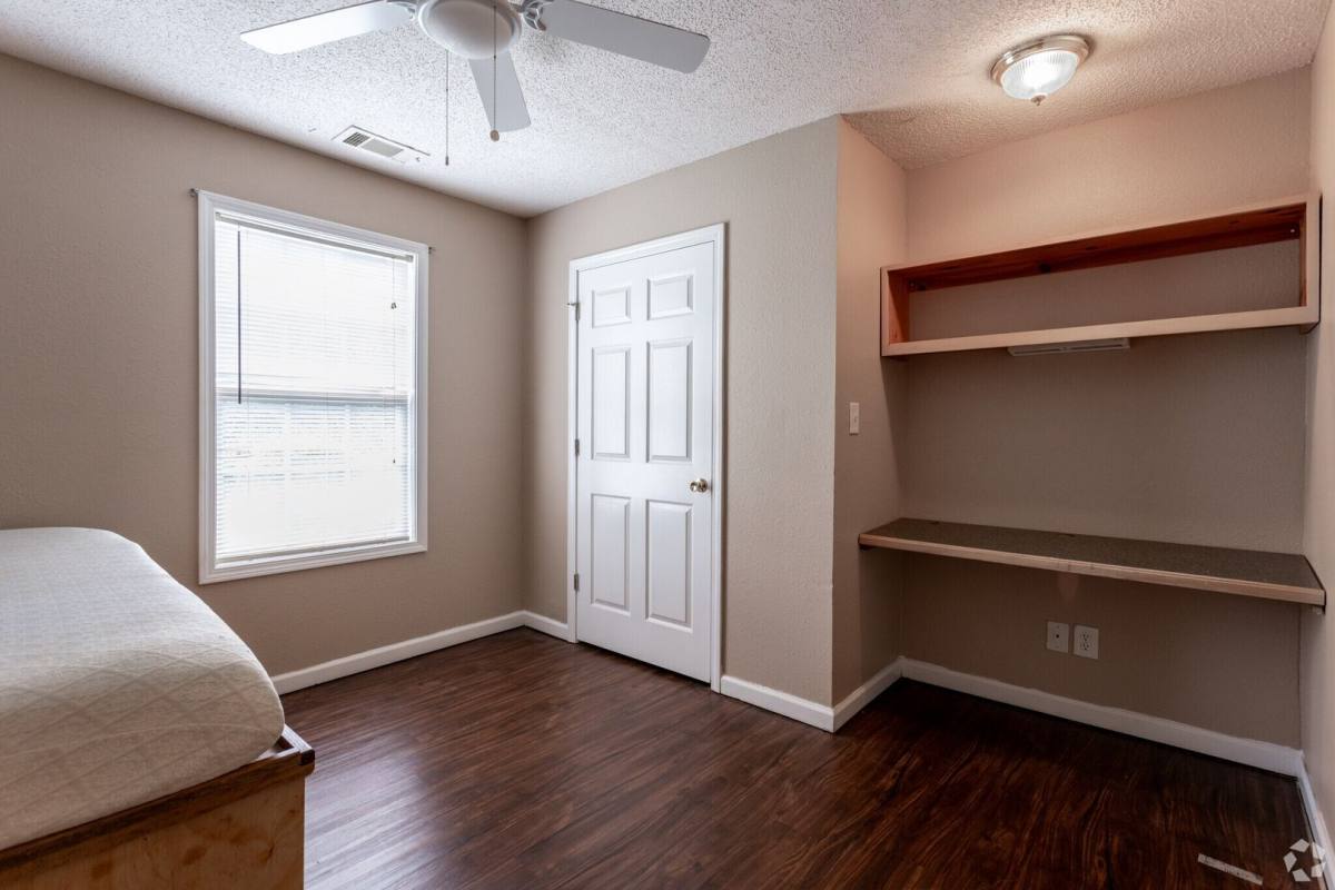 Apartment for rent at 101 Owens Lane, Barnesville, GA 30204