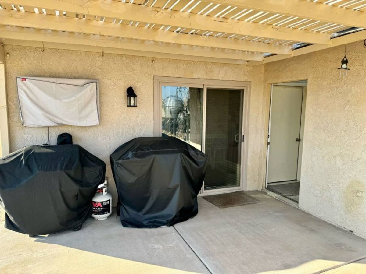 House for rent at 905 Mohican Dr, Lake Havasu City, AZ 86406
