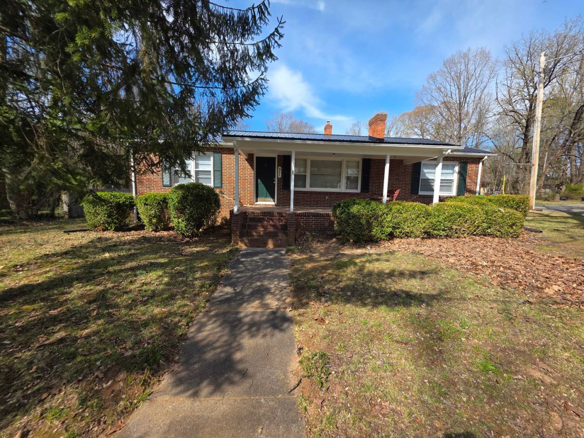House for rent at 511 Jeanette Ave, High Point, NC 27265