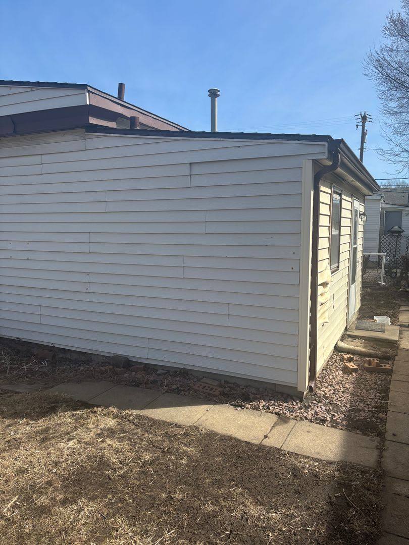 House for rent at 605 E 14th St, Sioux Falls, SD 57104