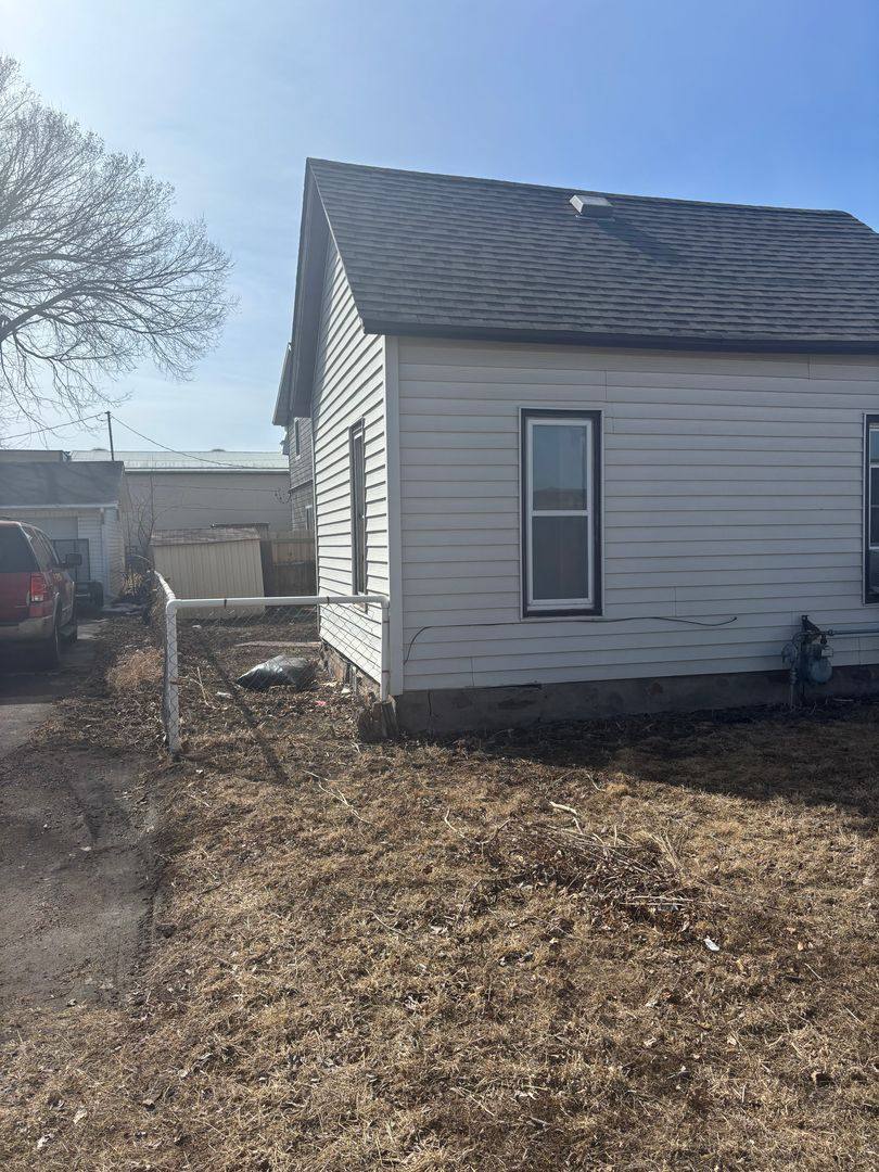 House for rent at 605 E 14th St, Sioux Falls, SD 57104