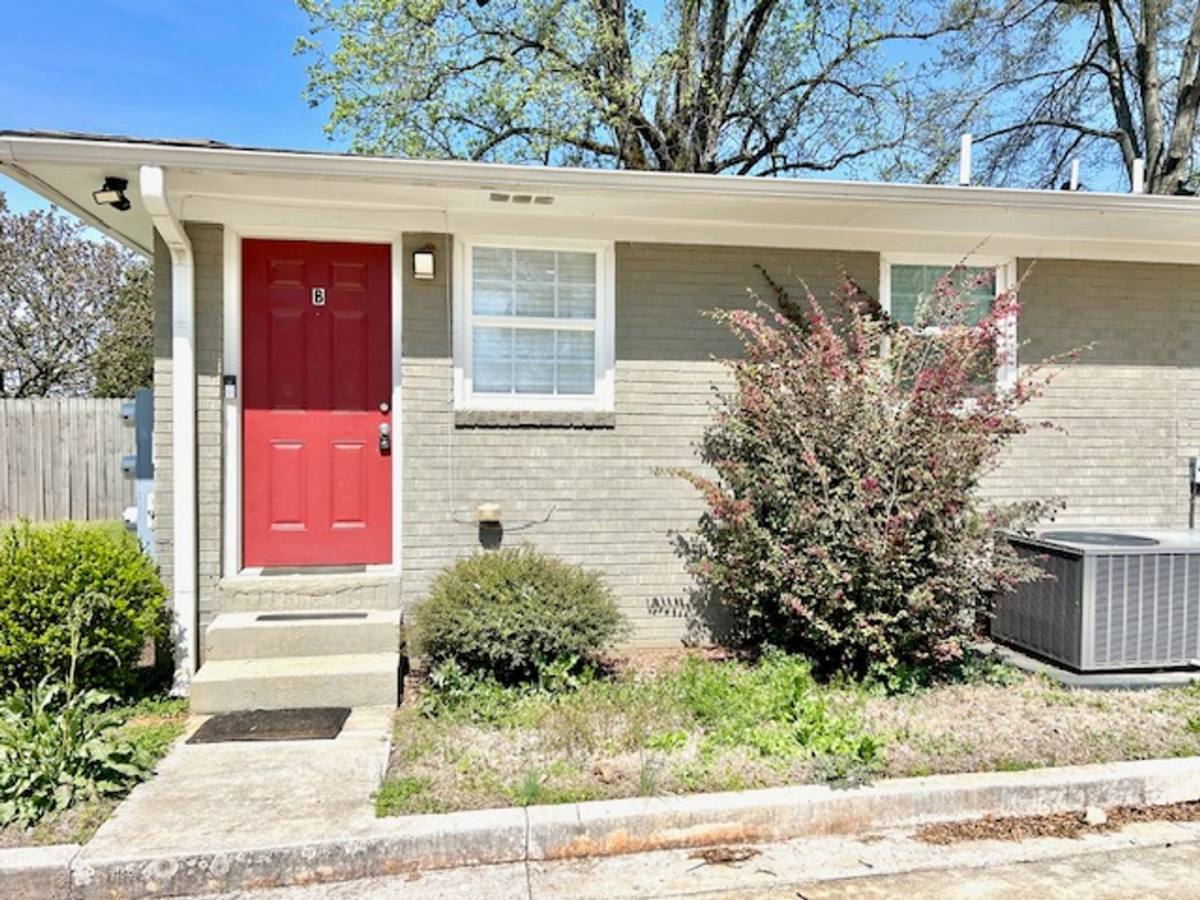 Apartment for rent at 3803 McVay St, Huntsville, AL 35805