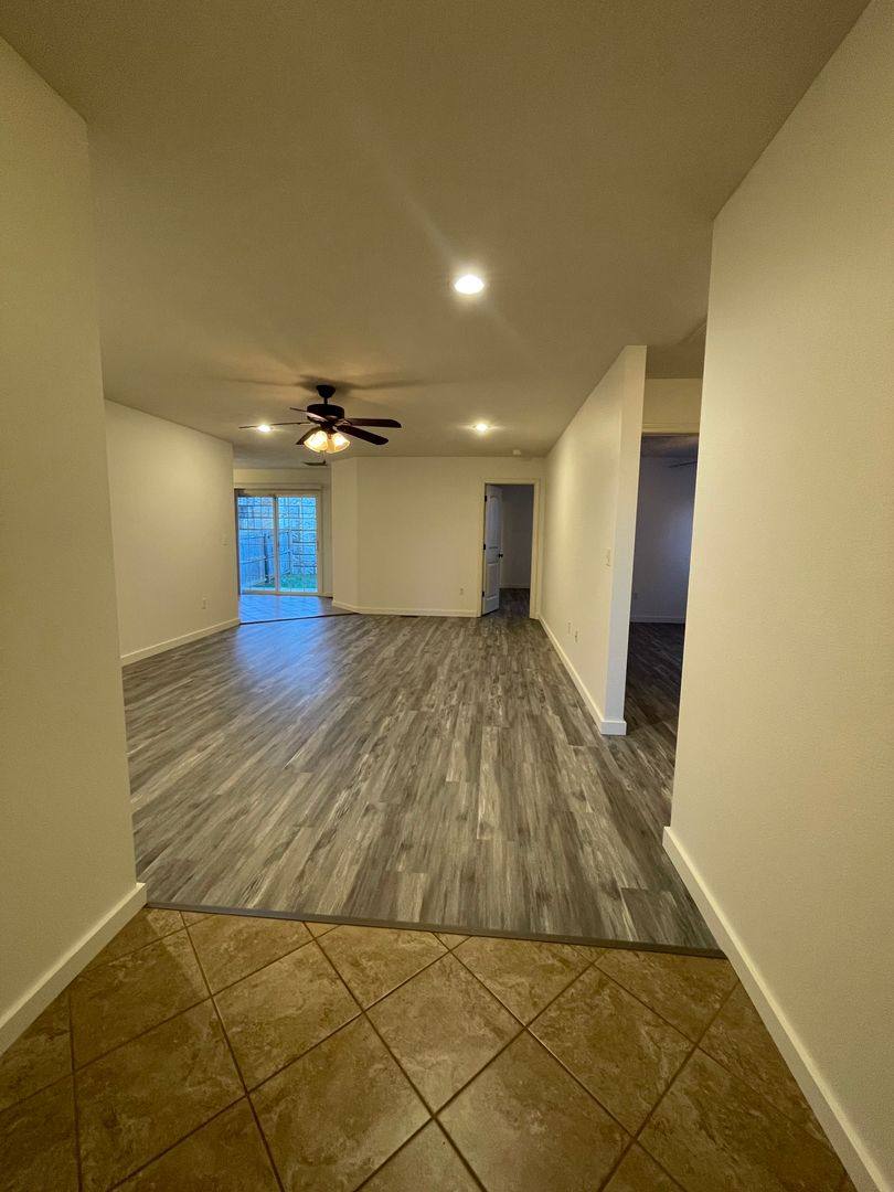 Apartment for rent at 1350-1352 W Kirkwood St, Ozark, MO 65721
