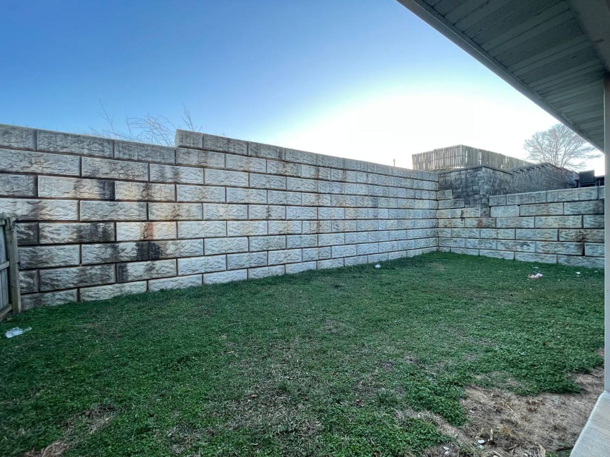 Apartment for rent at 1350-1352 W Kirkwood St, Ozark, MO 65721