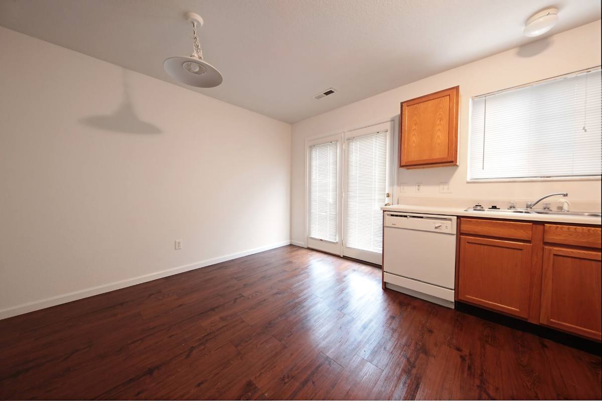 Apartment for rent at 1550 N Washington St, Farmington, MO 63640