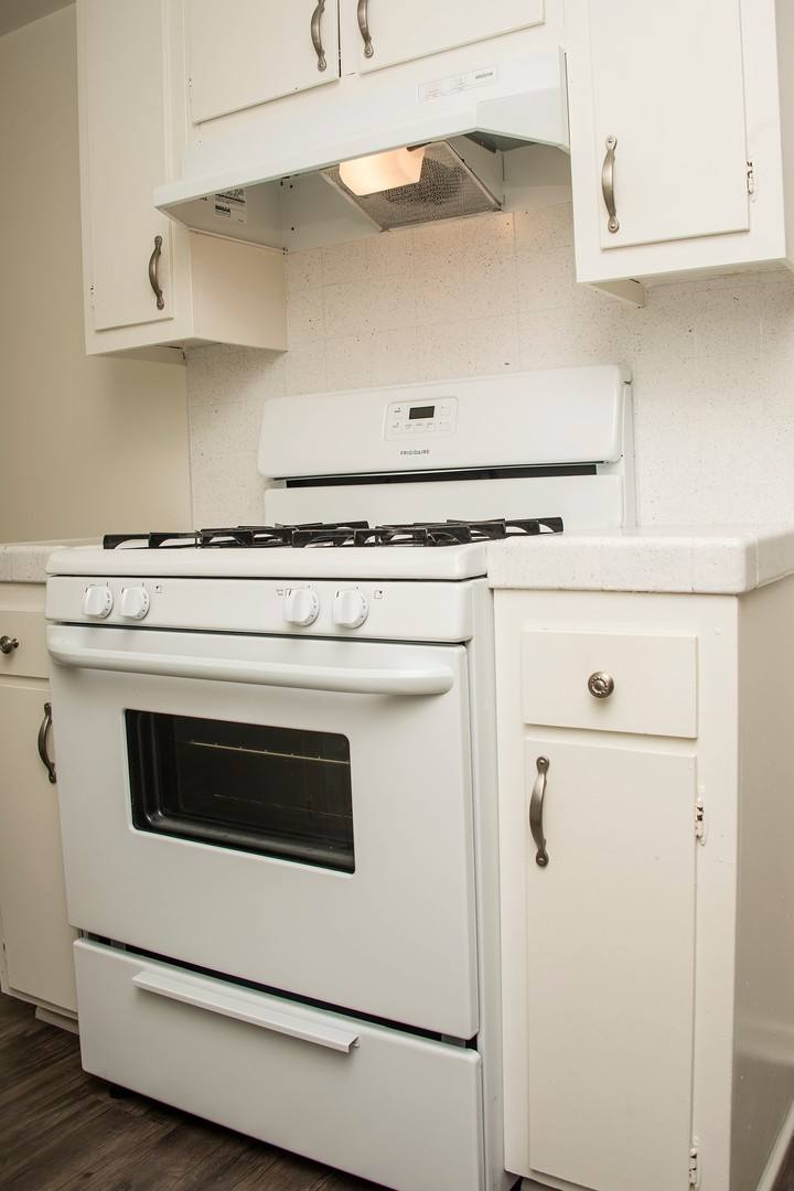 Apartment for rent at 420 Burchett St, Glendale, CA 91203