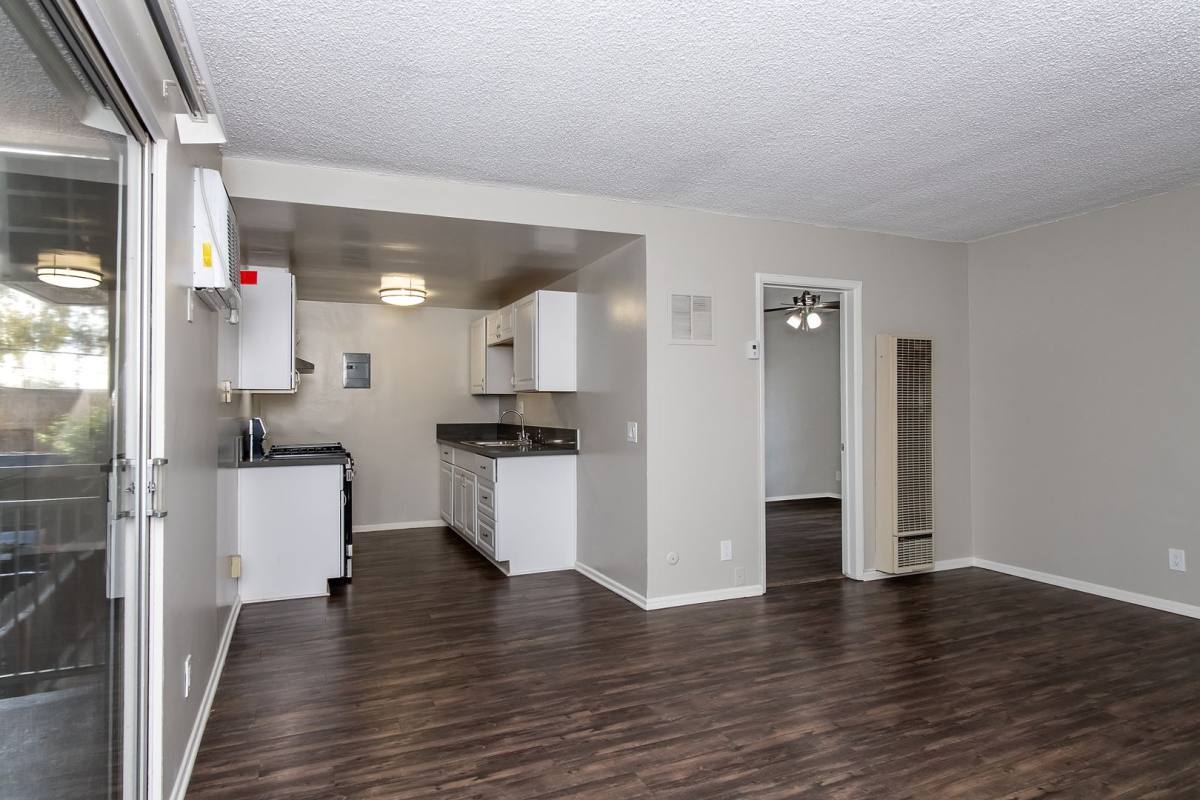 420 Burchett St, Glendale, CA 91203 - Apartment for Rent - Image 8